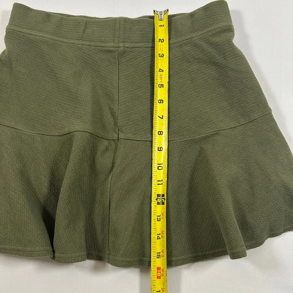OFFLINE by Aerie Skort Womens M Green Ribbed Ruffle Fit‎ & Flare Activewear NWT